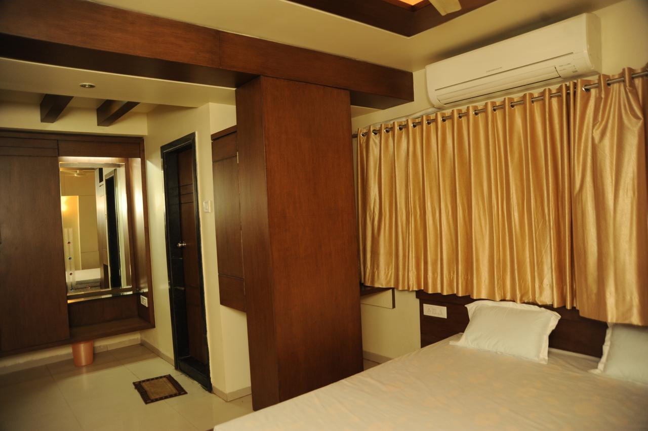 Tulsi Motel Nadiād Camera foto